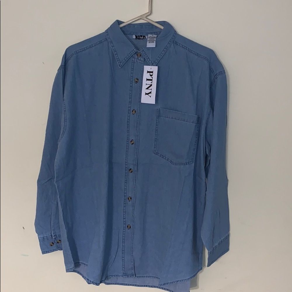 🚨 BOGO 🚨 Light Wash PTNY Denim Blouse